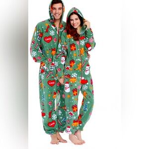 NEW- ADULT  CHRISTMAS  Romper -Onesie 
Warm, long sleeve, heavy Holiday pajama